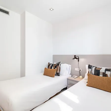 The Corner By Aspasios Apartment